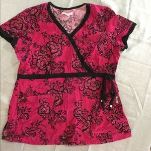 Size Med ladies Koi Scrub top